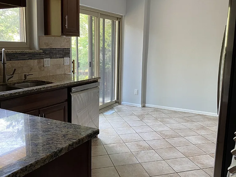 19387 E Eastman Pl — Photo 12