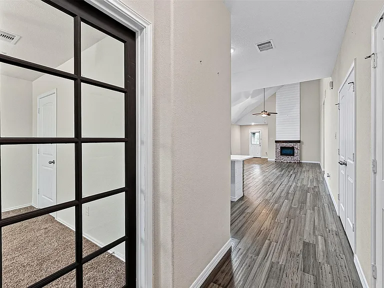 4631 Stolz Trl — Photo 6