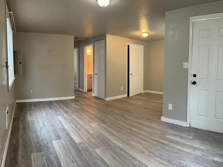 316 Cline Ave — Photo 16