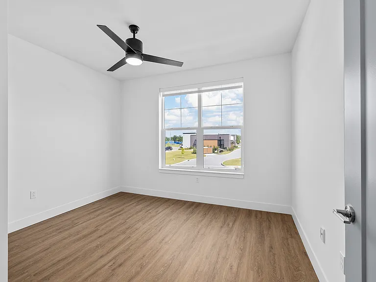 Latitude 38 — Photo 21