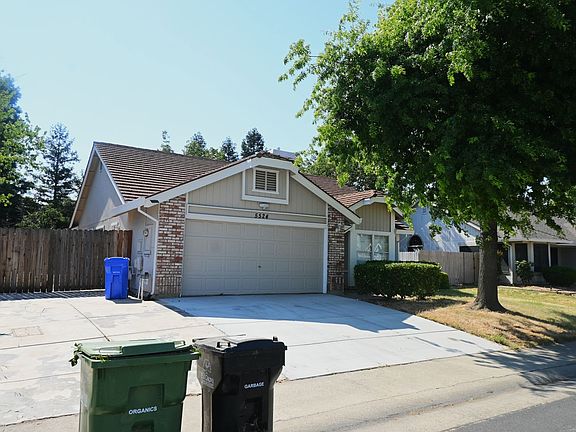 3rd image of 5524 Laguna Park Dr