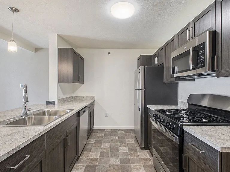 Andover Pointe Apartment Homes — Photo 57