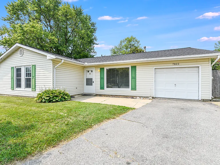7822 Citadel Ct — Photo 2
