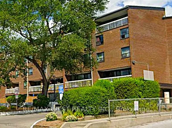 4062 Lawrence Ave E #306, Toronto, ON M1E 4V5