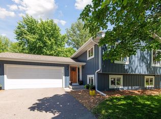 12280 Travois Rd, Eden Prairie, MN 55347