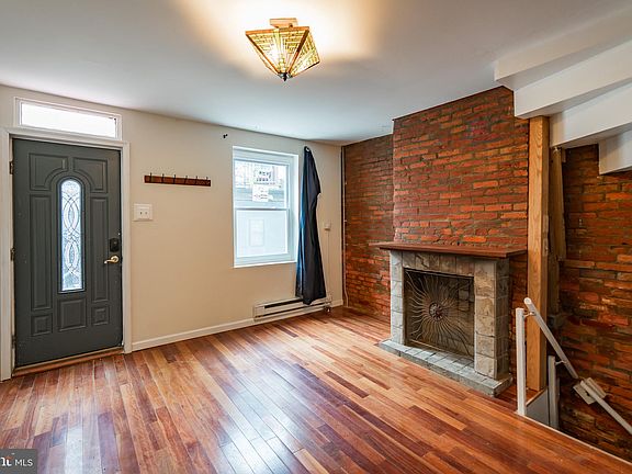 2nd image of 211 W Stiles St
