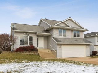 1085 Mulberry Cir, Coralville, IA 52241