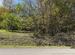 303 N Smith Ave, Wagoner, OK 74467