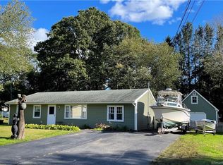 8 Pennywise Ln, Ledyard, CT 06339