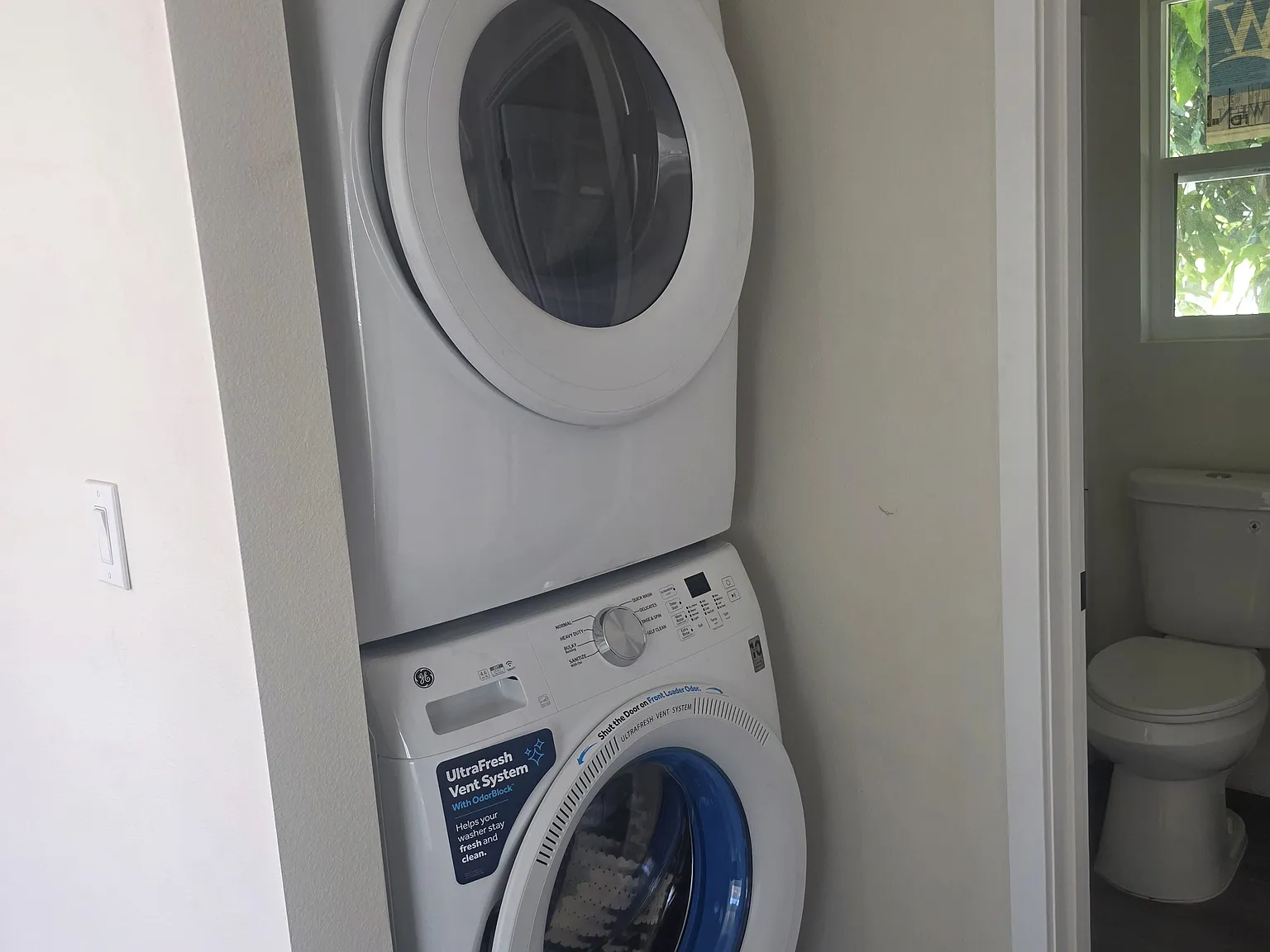 2 bed, 750 sqft, $2,500 — Photo 4