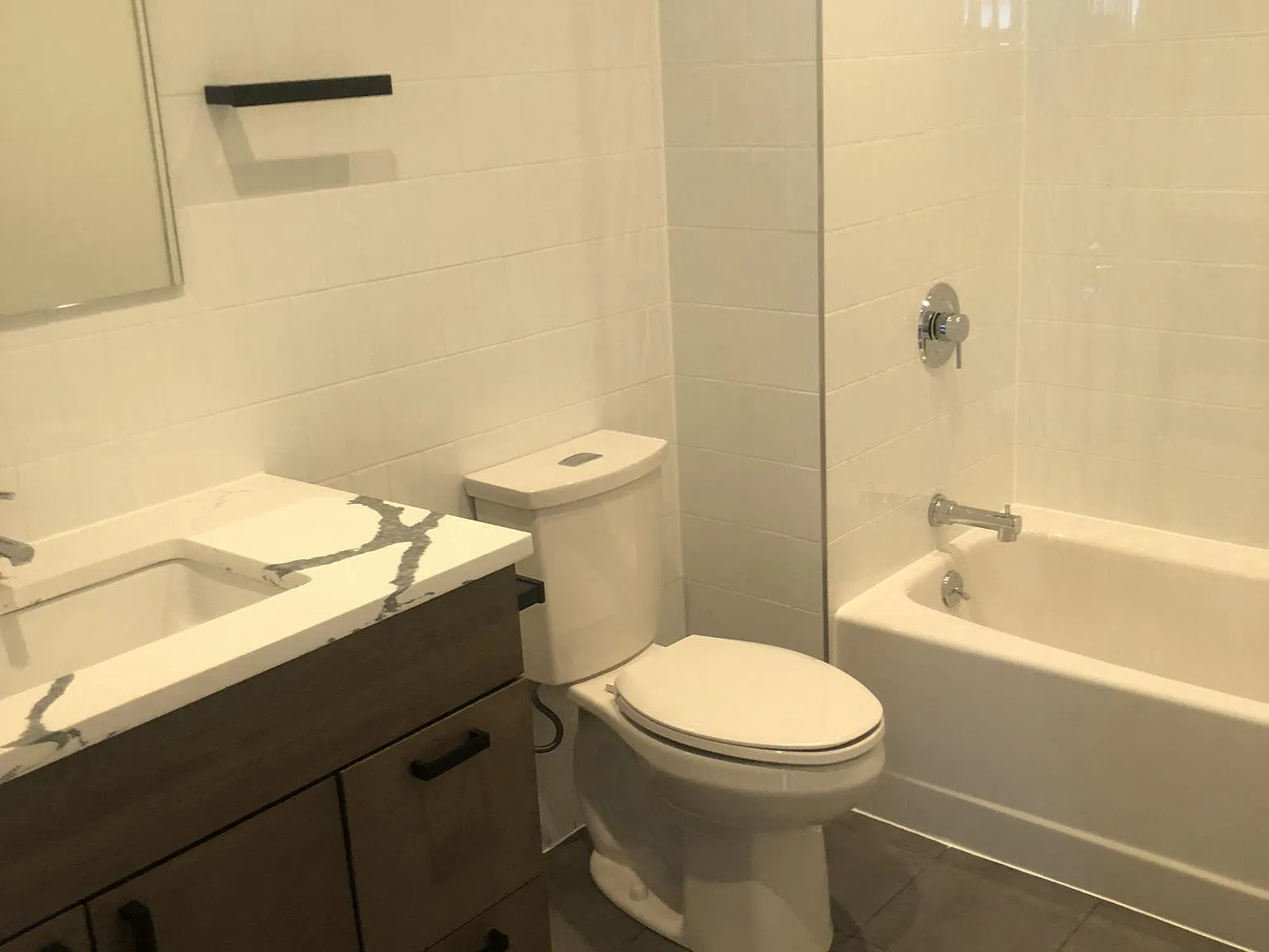 1 bed, 778 sqft, $1,900 — Photo 4