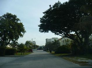 1135 NE 12th Ave, Fort Lauderdale, FL 33304