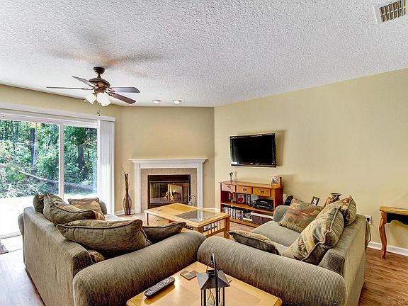 3rd image of 86264 Venetian Ave