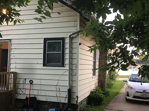3rd image of 1031 Knowlton St