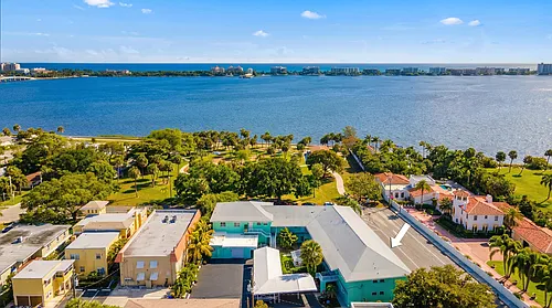 421 S Lakeside Dr #10 Photo 1