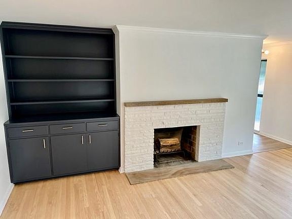 4th image of 319 N Park Blvd