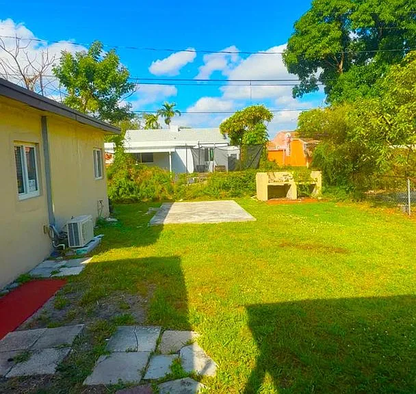 785 NW 76th St — Photo 5