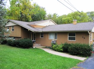 38 S Grant St APT C, North Aurora, IL