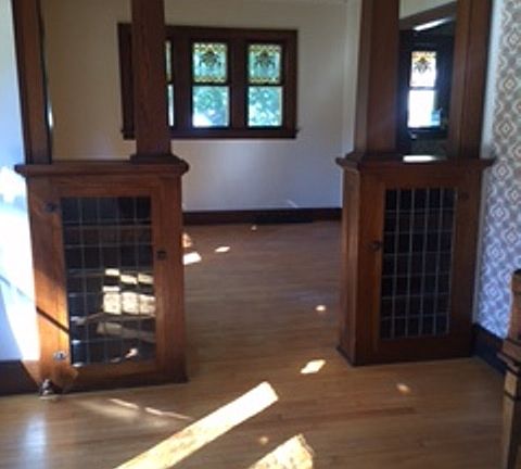 curio cabinets dining