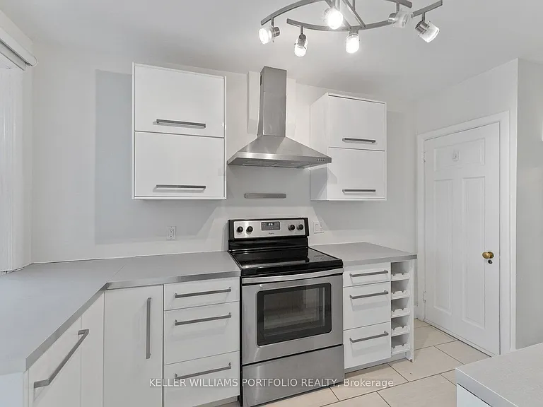 145 Glengrove Ave W — Photo 17