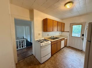 201 E 1st St APT B, Merrill, WI 54452
