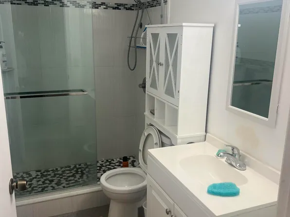 4 Beckley Place, Boynton Beach, FL 33426