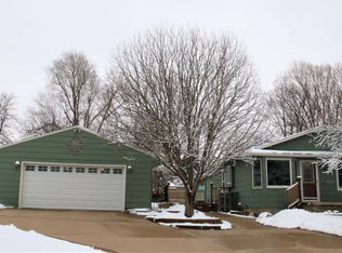 4212 E Huntington Cir, Sioux Falls, SD 57103