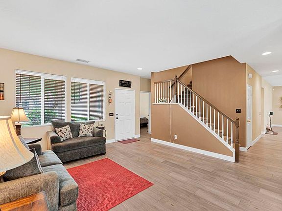 5th image of 17866 Robusta Dr