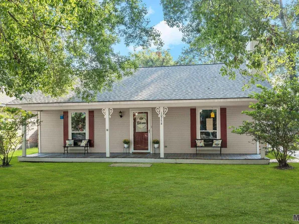 10754 Holly Hock Dr, Greenwell Springs, LA 70739