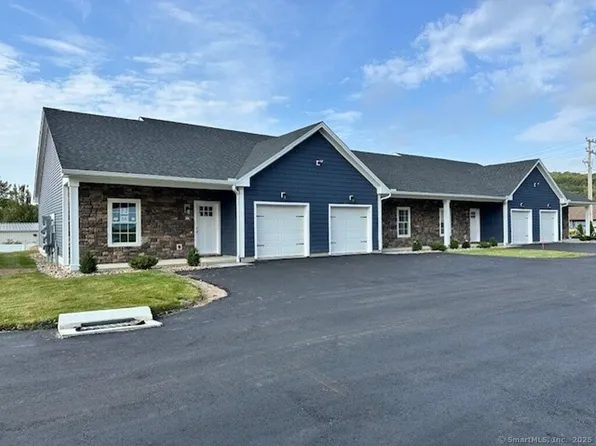 210 Munson Road #3D, Wolcott, CT 06716