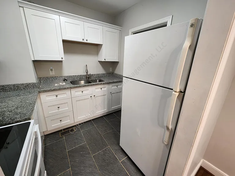 126 Pickens St — Photo 12