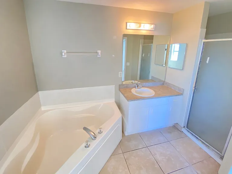 9 Tropicana Pkwy W — Photo 17