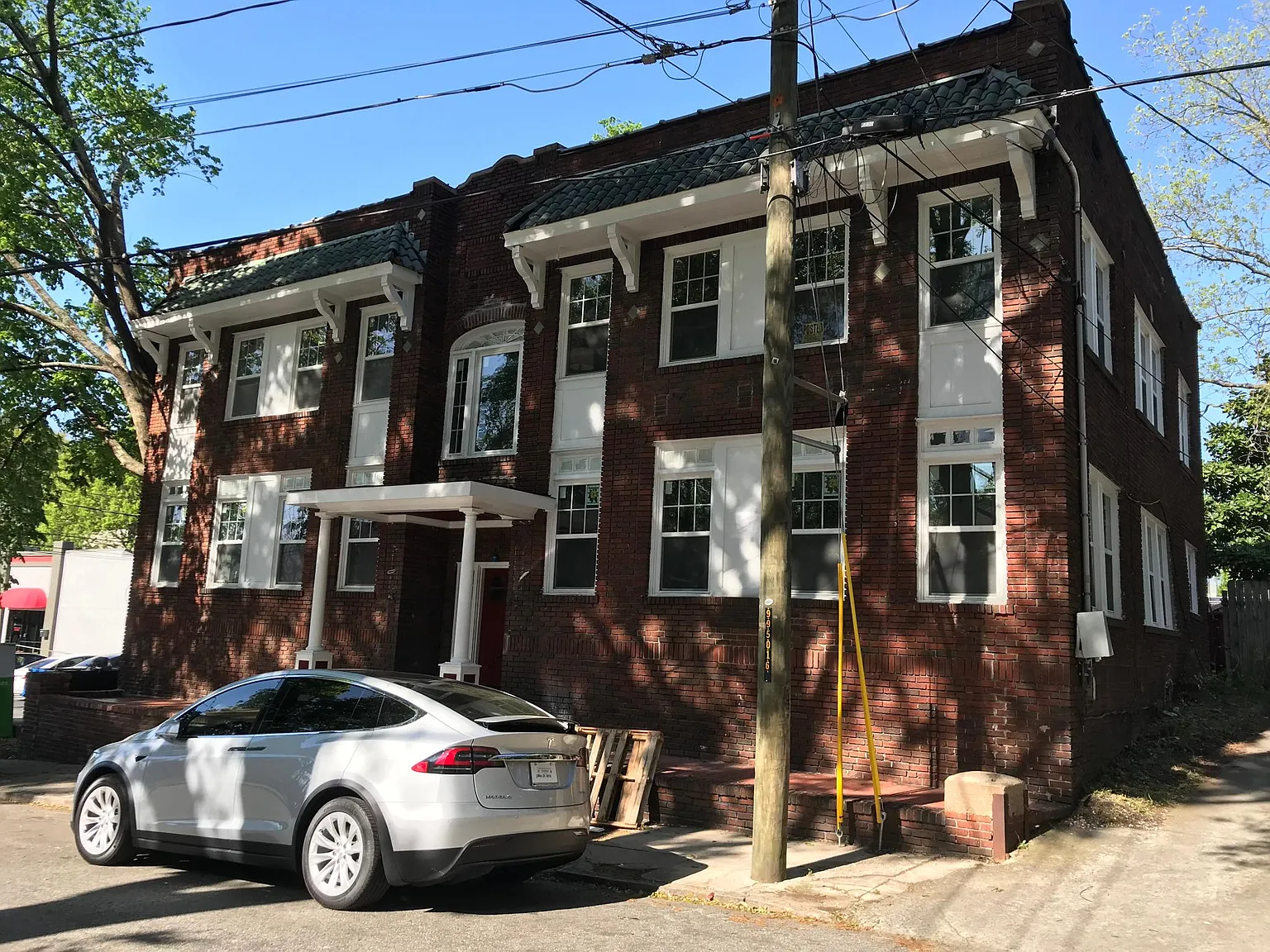 722 Ponce De Leon Ct NE — Photo 1
