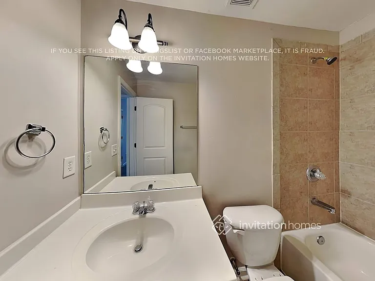 625 Excalibur Ct SE — Photo 20
