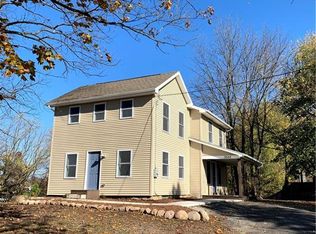 5844 Ontario Center Rd, Ontario, NY 14519