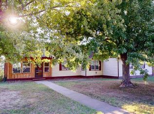 219 S Walnut St, Fargo, OK 73840