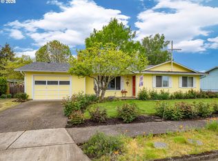 1392 SW Myrtle St, Dundee, OR 97115