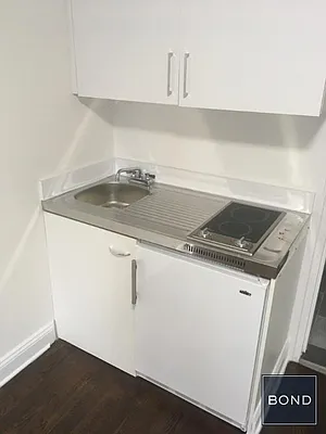 Rented by Bond New York | media 4