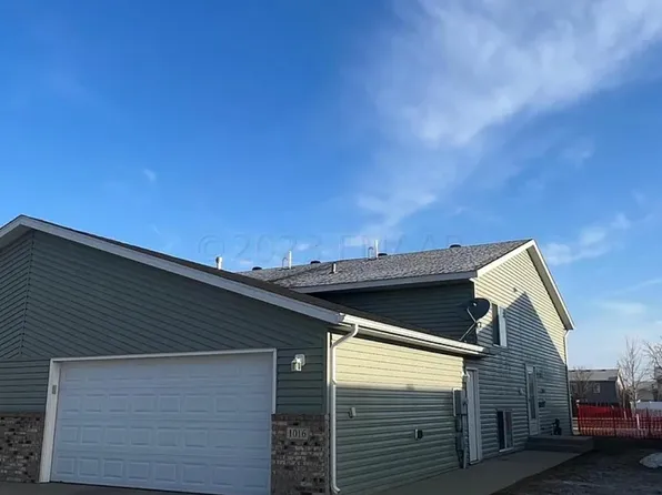 1016 41st Ave W, West Fargo, ND 58078