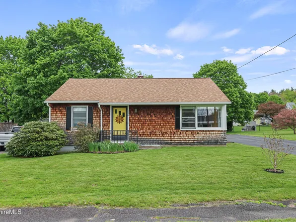 196 Phelps Ave, North Adams, MA 01247