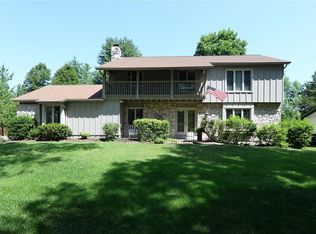 15269 Country Ridge Dr, Chesterfield, MO 63017