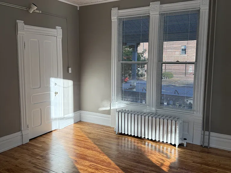 823 Virginia Ave #1 — Photo 4