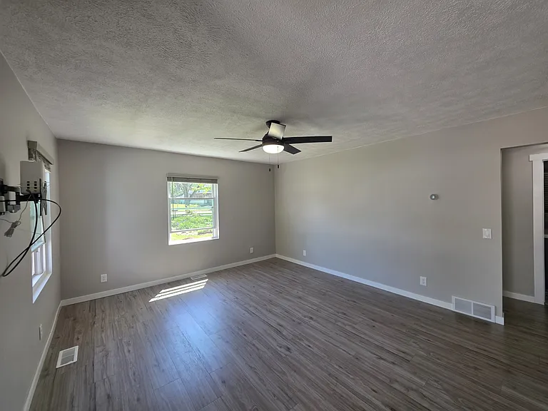 232 Maple Ave — Photo 14