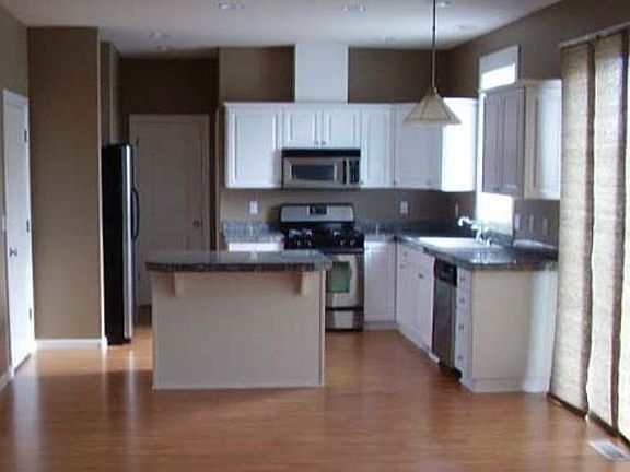 3rd image of 3803 NE 94th St
