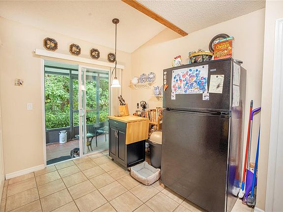 4th image of 5802 Red Cedar Ln