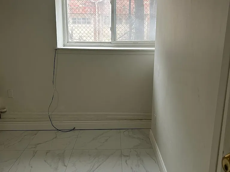 2 Elm Grove Ave #2 — Photo 3