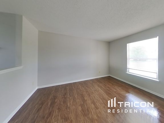 3rd image of 3322 Capsella Ln