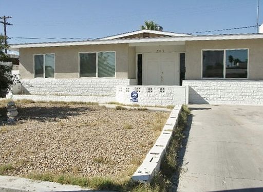 2nd image of 705 Digger St