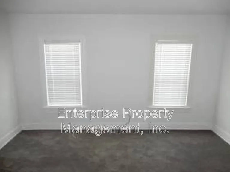 2360 Forest Ave #4 — Photo 5