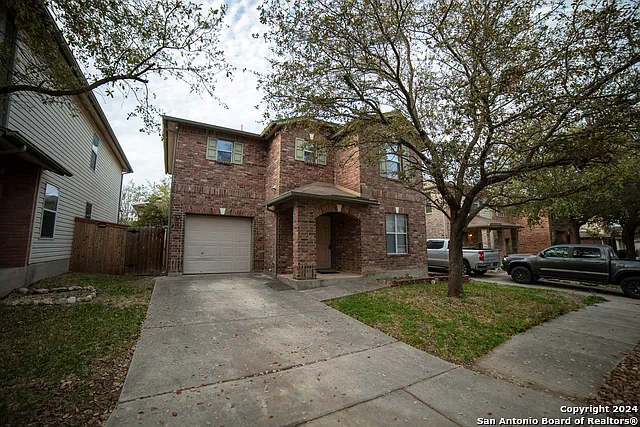 4935 Ancient Elm